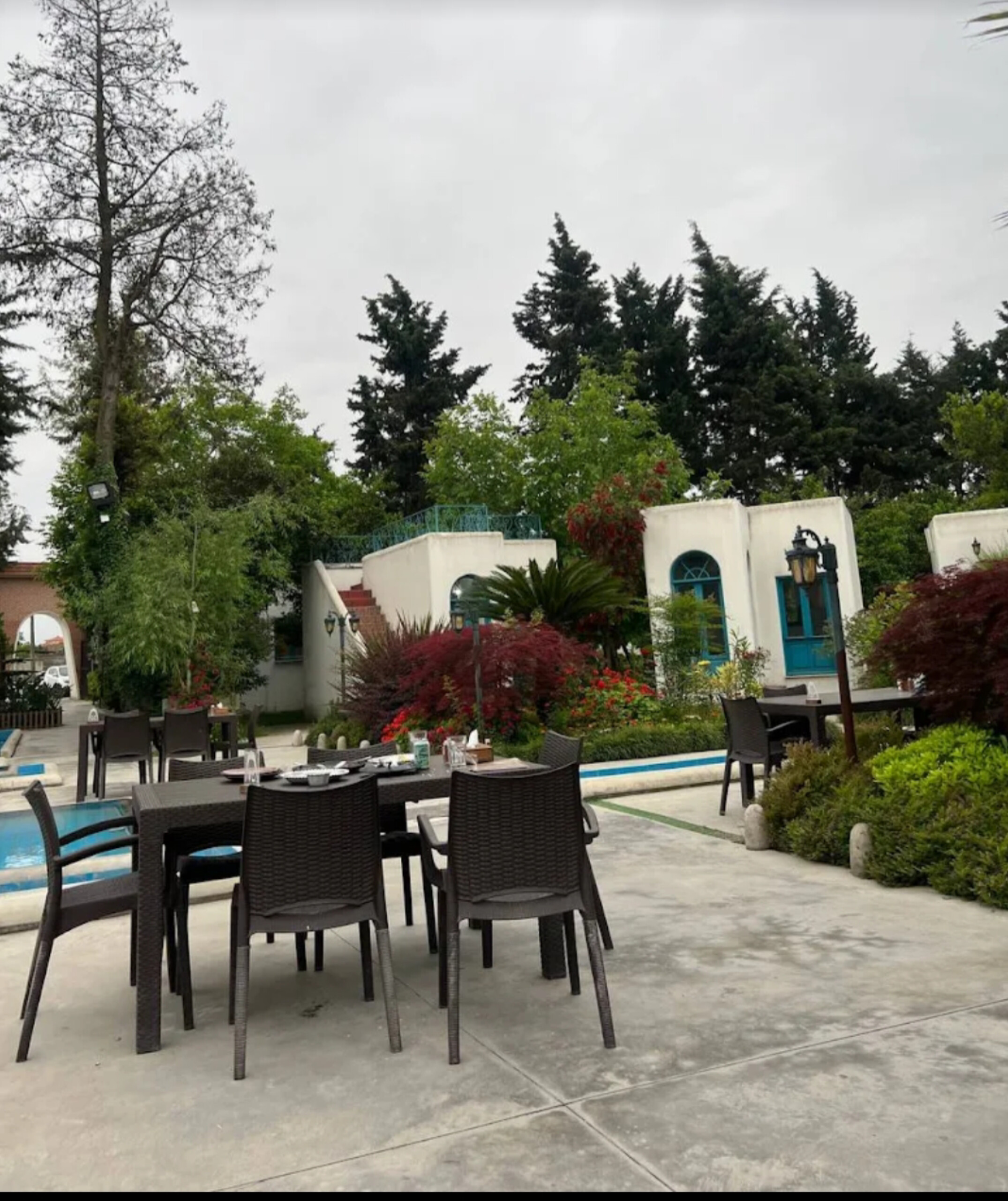 رستوران باغ پدری - رستوران/کافه در آمل