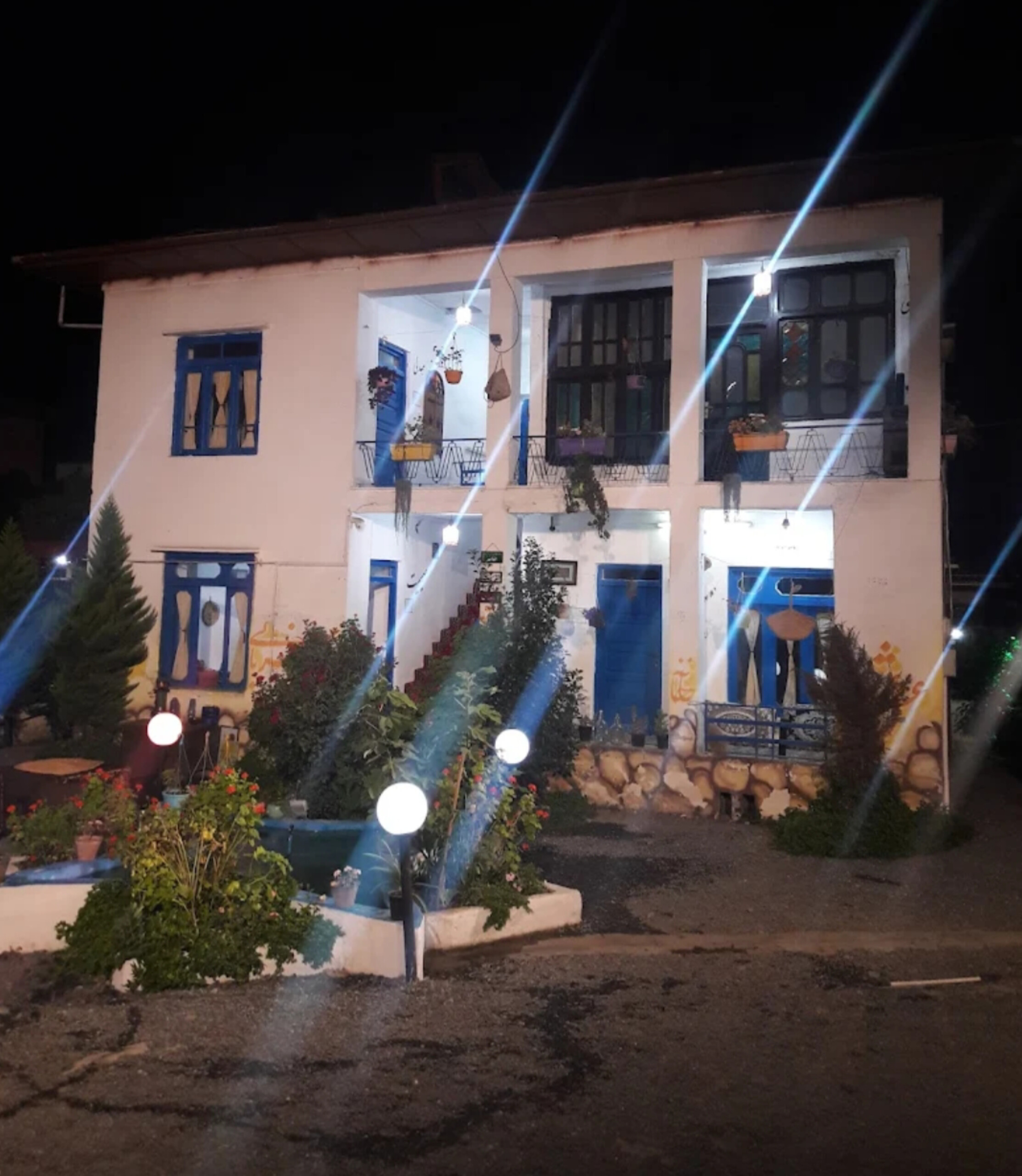 رستپران نوستالژی خانه دوست - رستوران/کافه در آمل